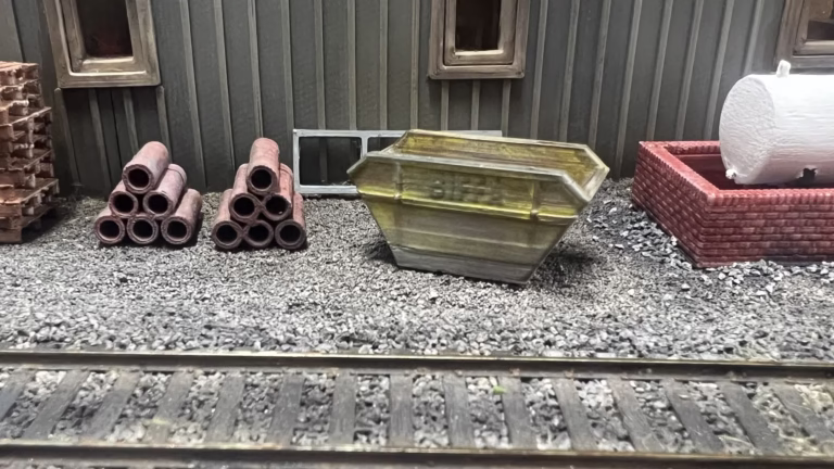 OO scale (1:76) 3D printed Biffa skip