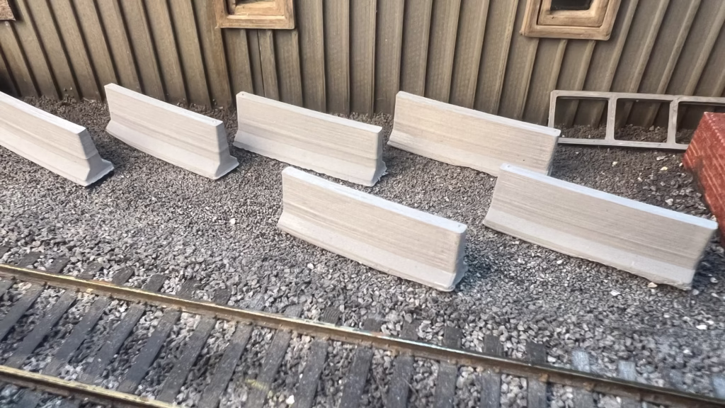 HO OO Scale Model Railroad 3D Print - Jersey Barrier - K Rail ScaleRail3d,com TT:120 N
