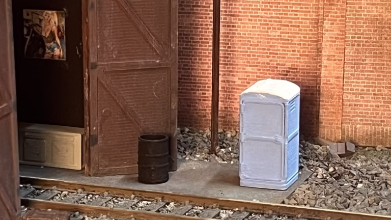 OO scale (1:76) 3D printed Portable Toilet